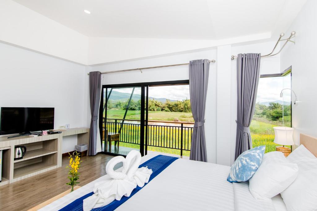 TV a/nebo společenská místnost v ubytování Phuruakeeree Resort