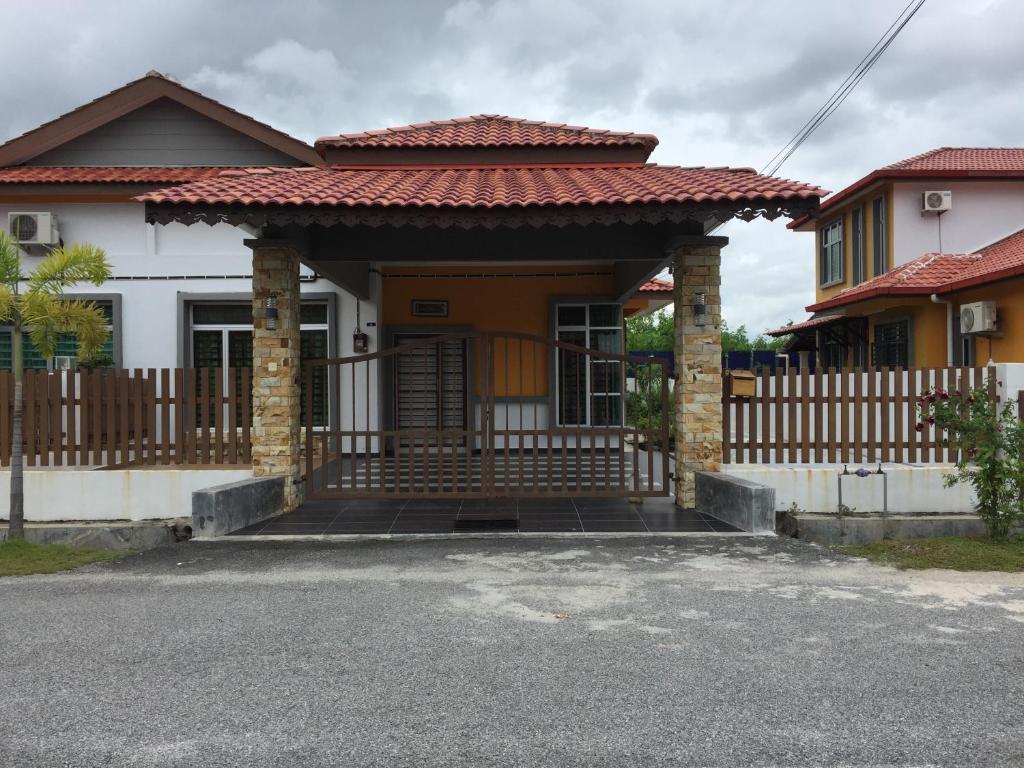 Homestay Kak Maz
