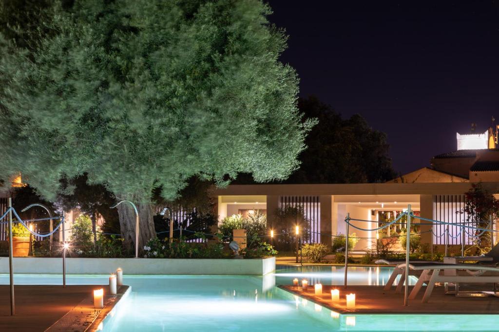Bazén v ubytovaní Dolce by Wyndham Siracusa - I Monasteri Golf & Spa alebo v jeho blízkosti