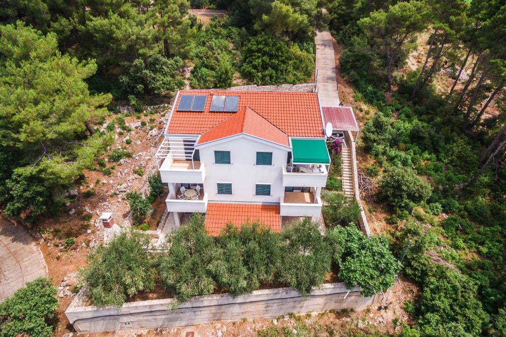 an aerial view of a house with an orange roof at Villa Gloria in Potomje