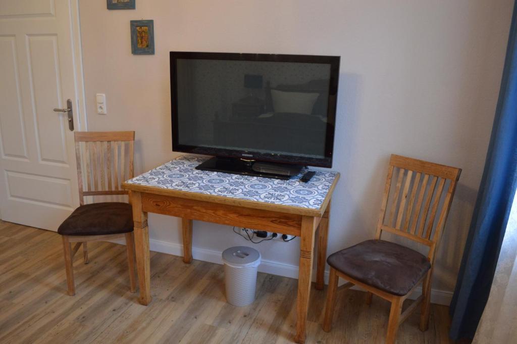 TV a/nebo společenská místnost v ubytování Altstadtpension Hameln