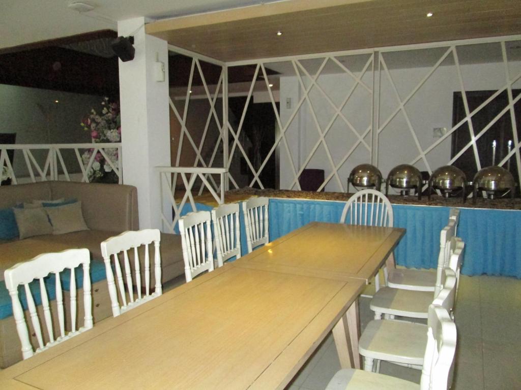 Restaurace v ubytování Vio Hotel Cimanuk Bandung