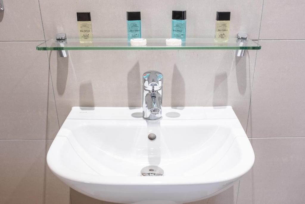 Elite Athlete Centre and Hotel - Standard Twin Room