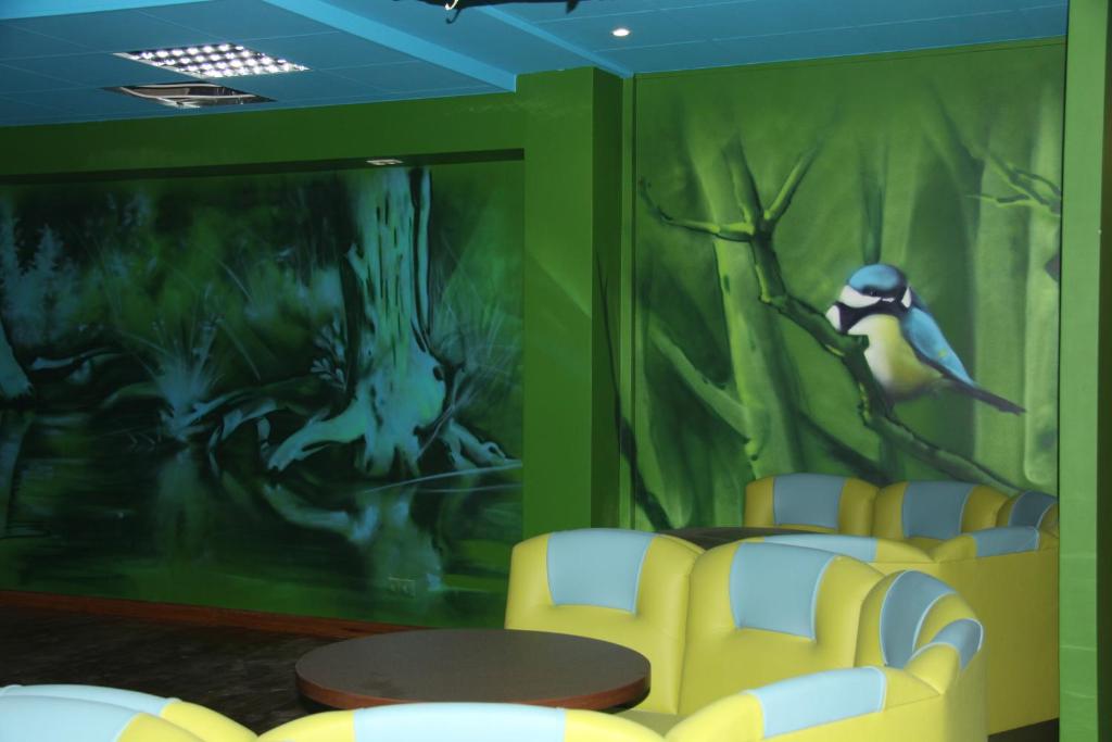 Istumisnurk majutusasutuses Hotel nad Wigrami