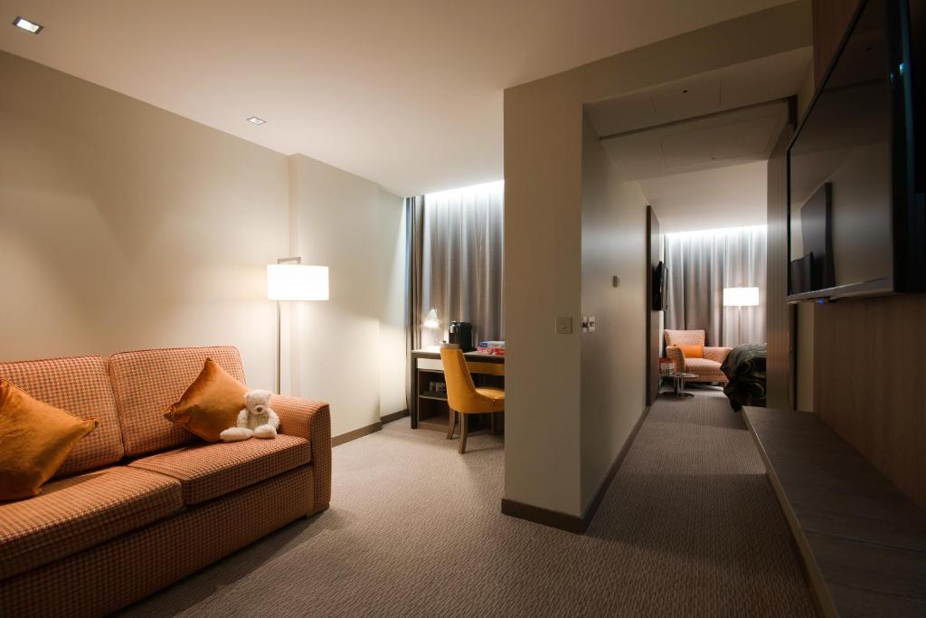 Clayton Hotel Chiswick - Executive Family Room