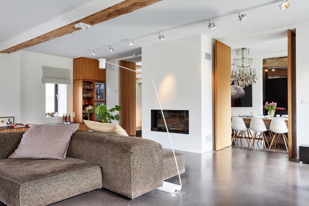 TV a/nebo společenská místnost v ubytování B&B Park7 Wavre - Leuven