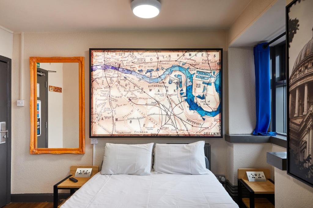 Postel nebo postele na pokoji v ubytování St Christopher's Inn Shepherd's Bush