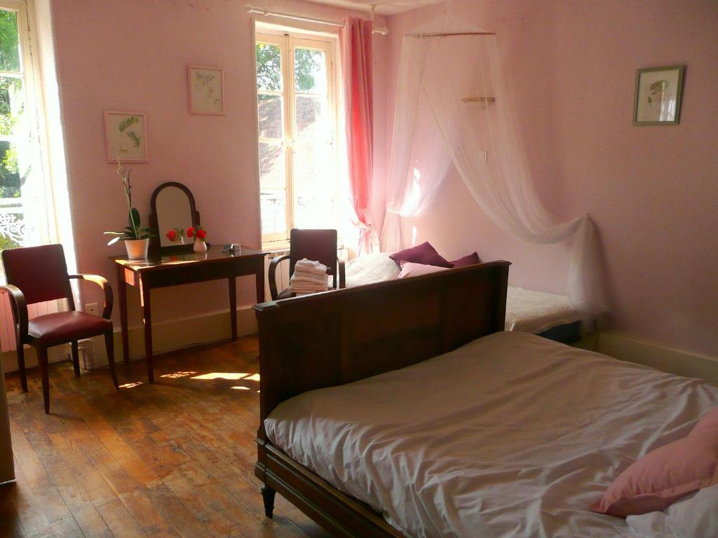 Chambres d'hôtes et Roulotte Au Bonheur Du Parc - Chambre Double Rose