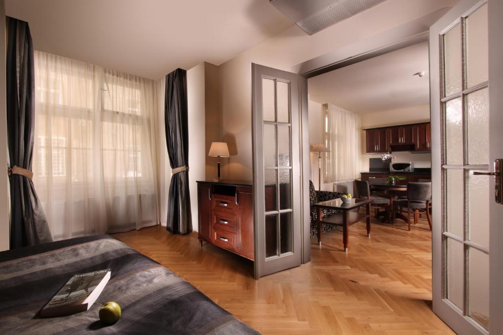 Posezení v ubytování Elysee Hotel