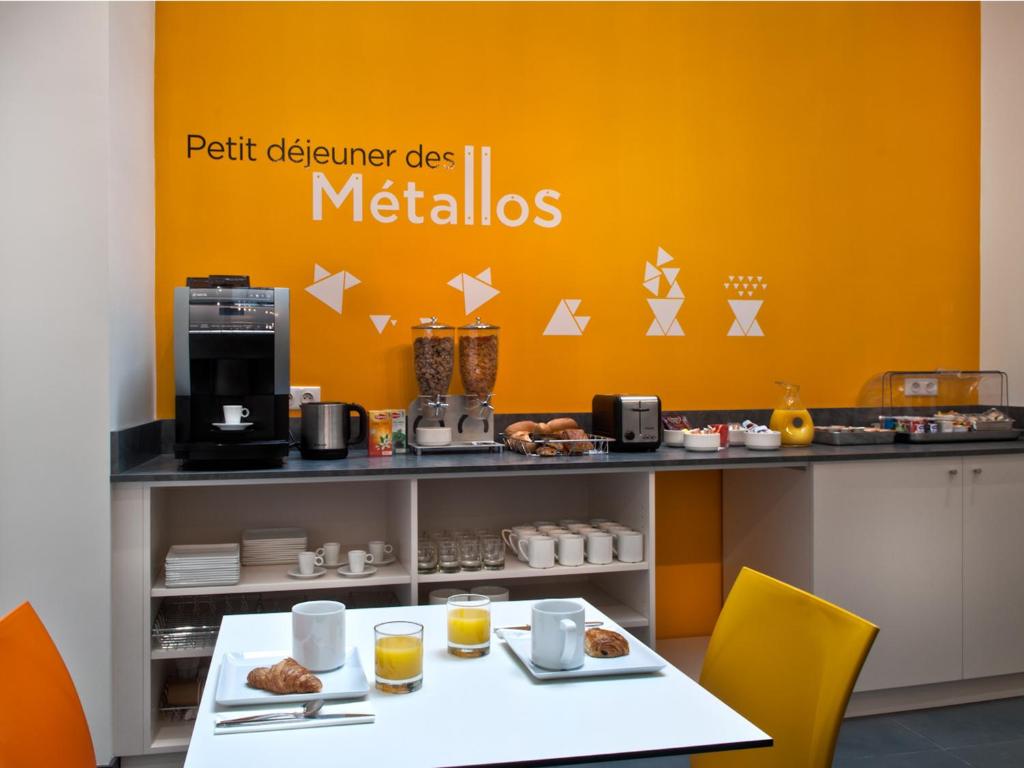 Hôtel des Métallos - Resim 15