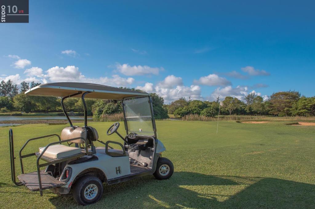 Golf v rezortu nebo okolí