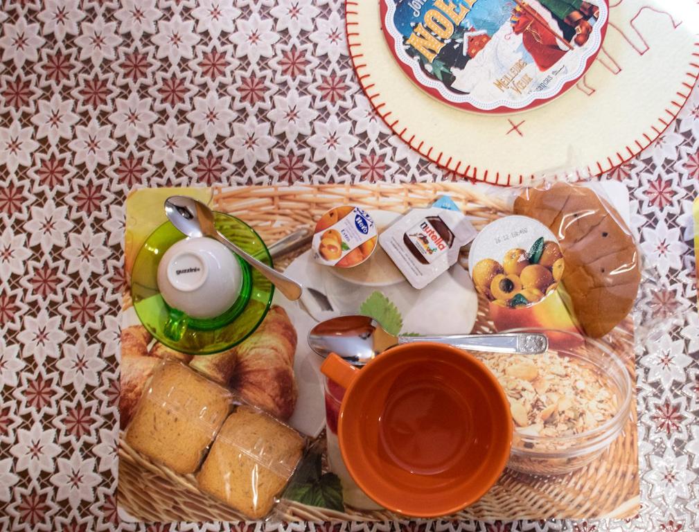 Jedlo v dovolenkovom dome alebo blízkom okolí