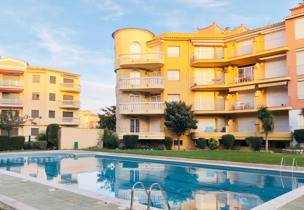 GRAN RESERVA - Apartamento en el centro de Empuriabrava - cerca de la playa - piscina comunitaria