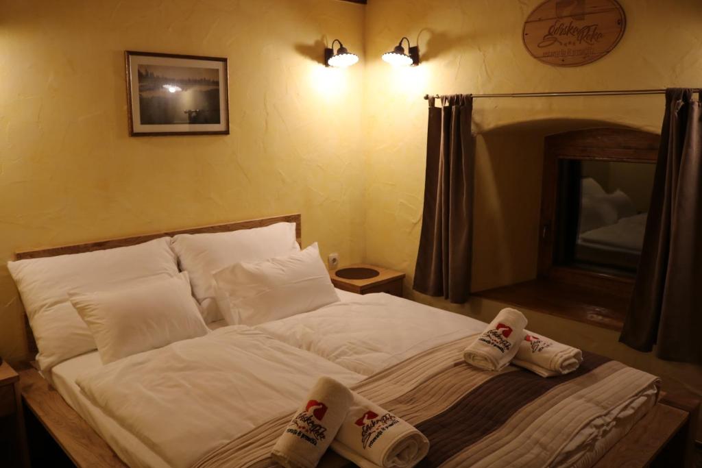 Postel nebo postele na pokoji v ubytování Gorska Reka Guesthouse