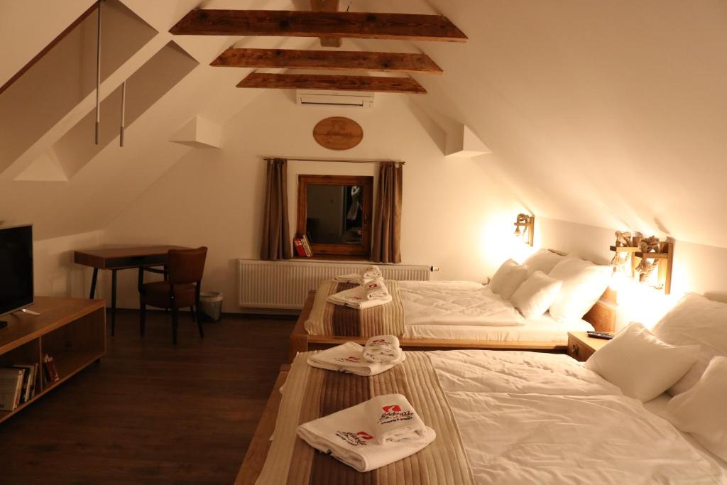 Postel nebo postele na pokoji v ubytování Gorska Reka Guesthouse