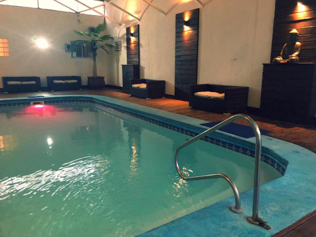 Bazén v ubytování Hotel Select nebo v jeho okolí