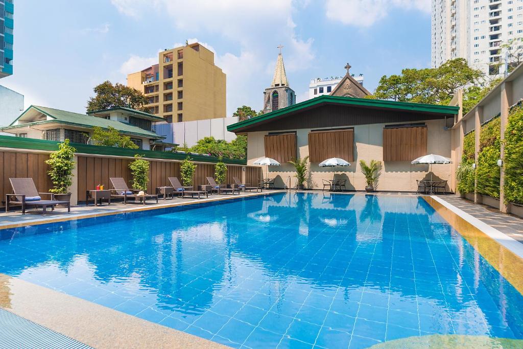 Bazén v ubytování Tropicana Suites nebo v jeho okolí