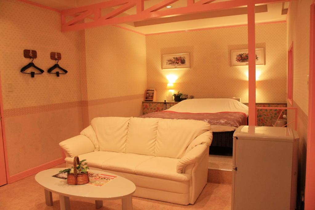 Posezení v ubytování Restay Moon Kochi (Adult Only)
