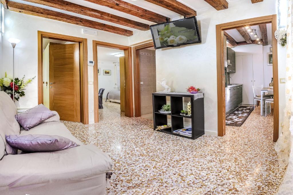 Venice Dream House - Two-Bedroom Apartment
