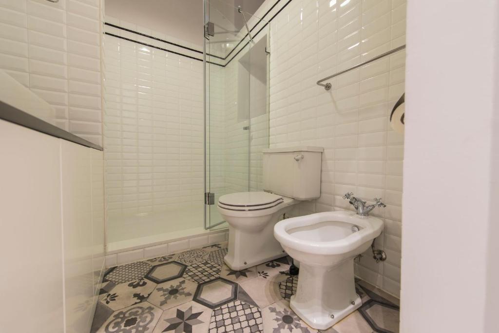Koupelna v ubytování LovelyStay - 3 Bedroom Downtown Wonderwall