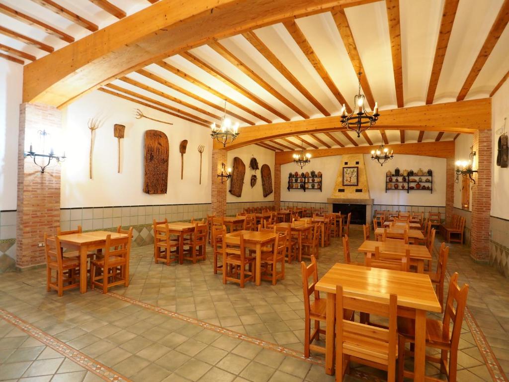 Restaurace v ubytování Monasterio El Olivar