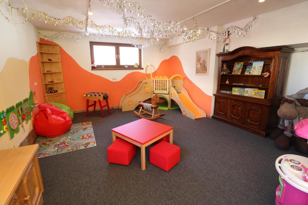 Dětský klub v ubytování Hotel Bräu
