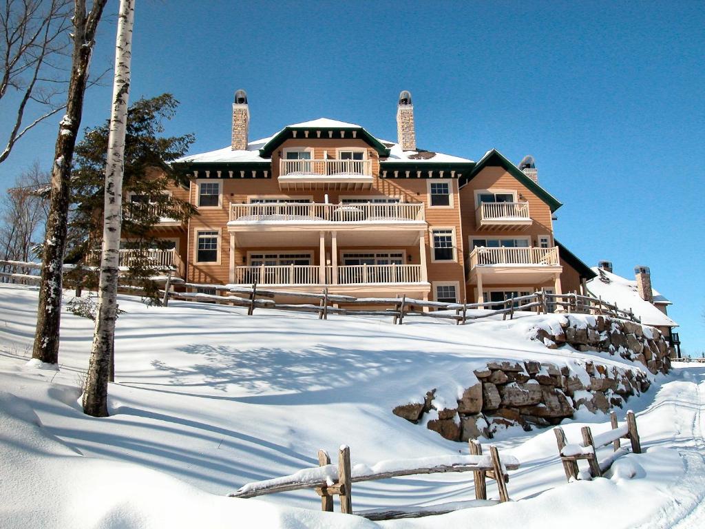 Cap Tremblant Mountain Resort v zimě