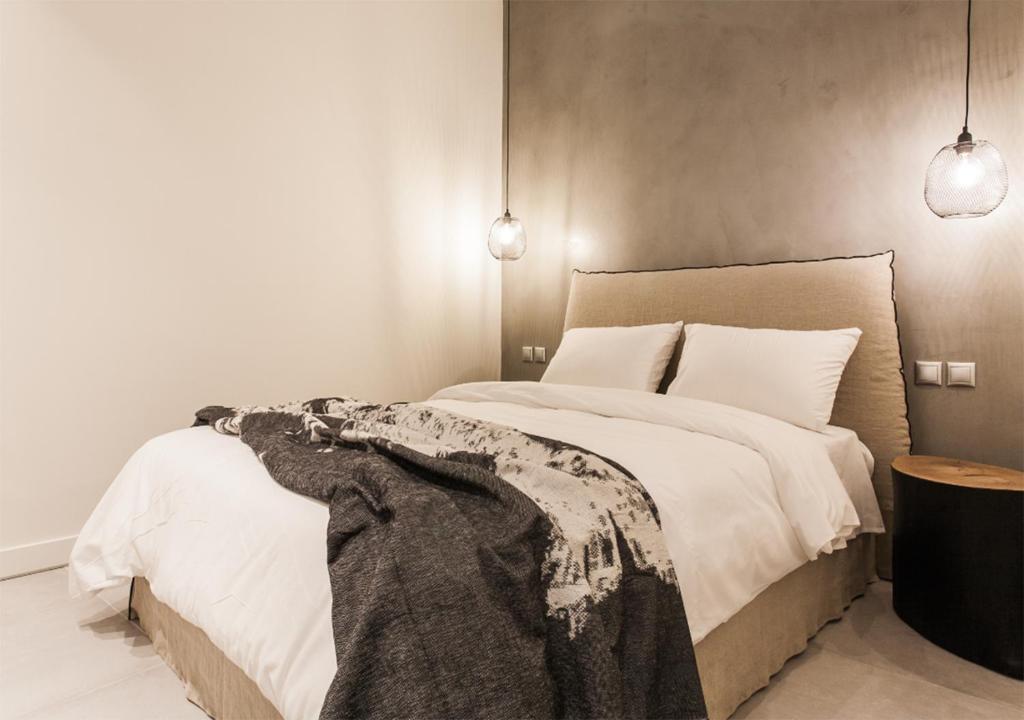 Posteľ alebo postele v izbe v ubytovaní Designer Apartment - stroll to the Acropolis