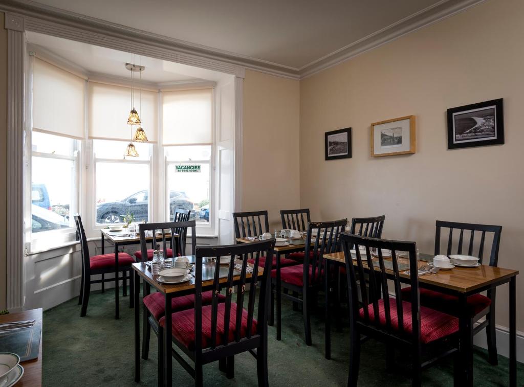 Гостиная зона в Channel View Guest House
