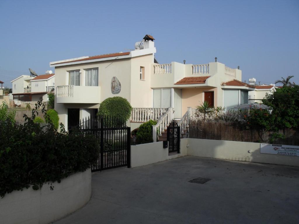 Villa Theodora - Three-Bedroom Villa With Private Pool