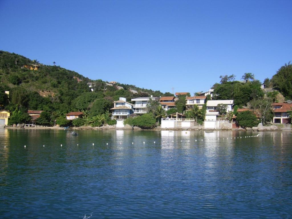 Casa Frente Mar-Bombinhas-Tainha-4/4-12 Hosp-WI-FI