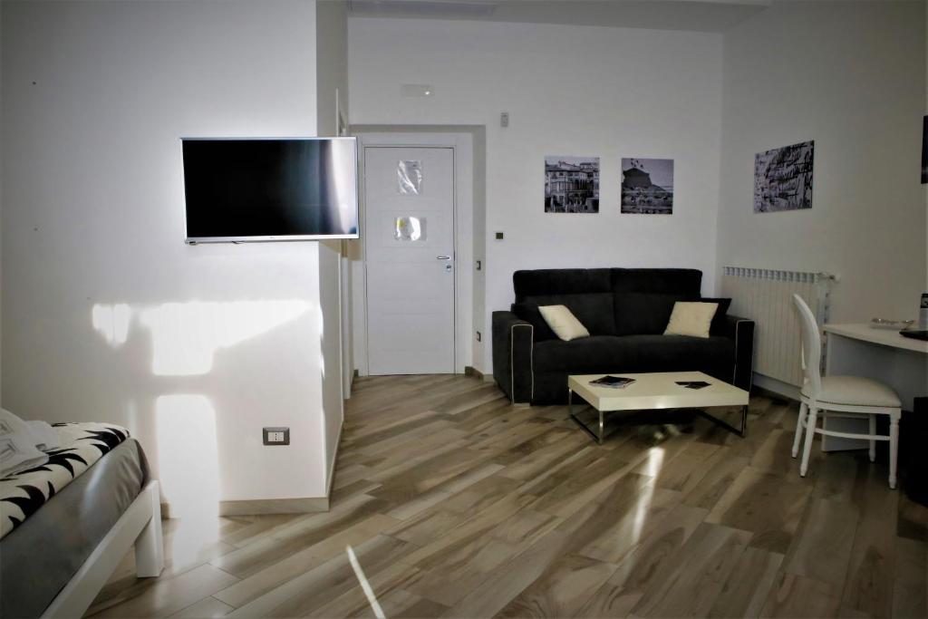TV a/nebo společenská místnost v ubytování Hermes rooms for tourists