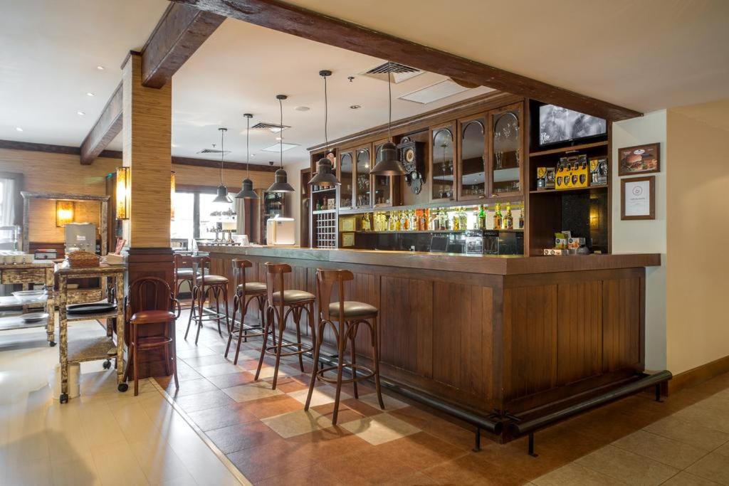  Flat em Hotel 4 estrelas Ed Alpenhaus Gramado-4 pessoas