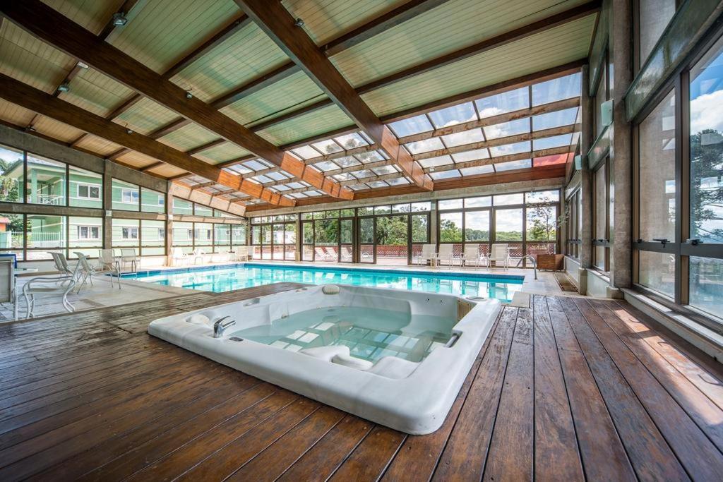  Flat em Hotel 4 estrelas Ed Alpenhaus Gramado-4 pessoas