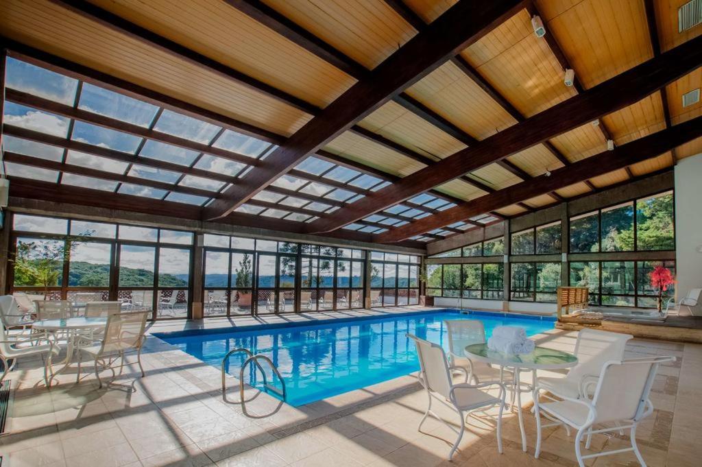  Flat em Hotel 4 estrelas Ed Alpenhaus Gramado-4 pessoas