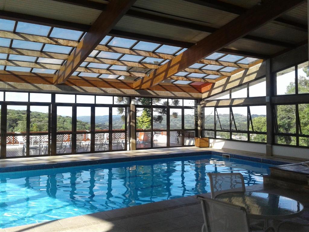  Flat em Hotel 4 estrelas Ed Alpenhaus Gramado-4 pessoas