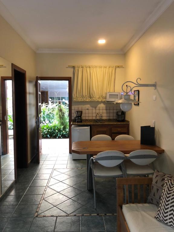  Suite 2-104 em Flat frente ao mar