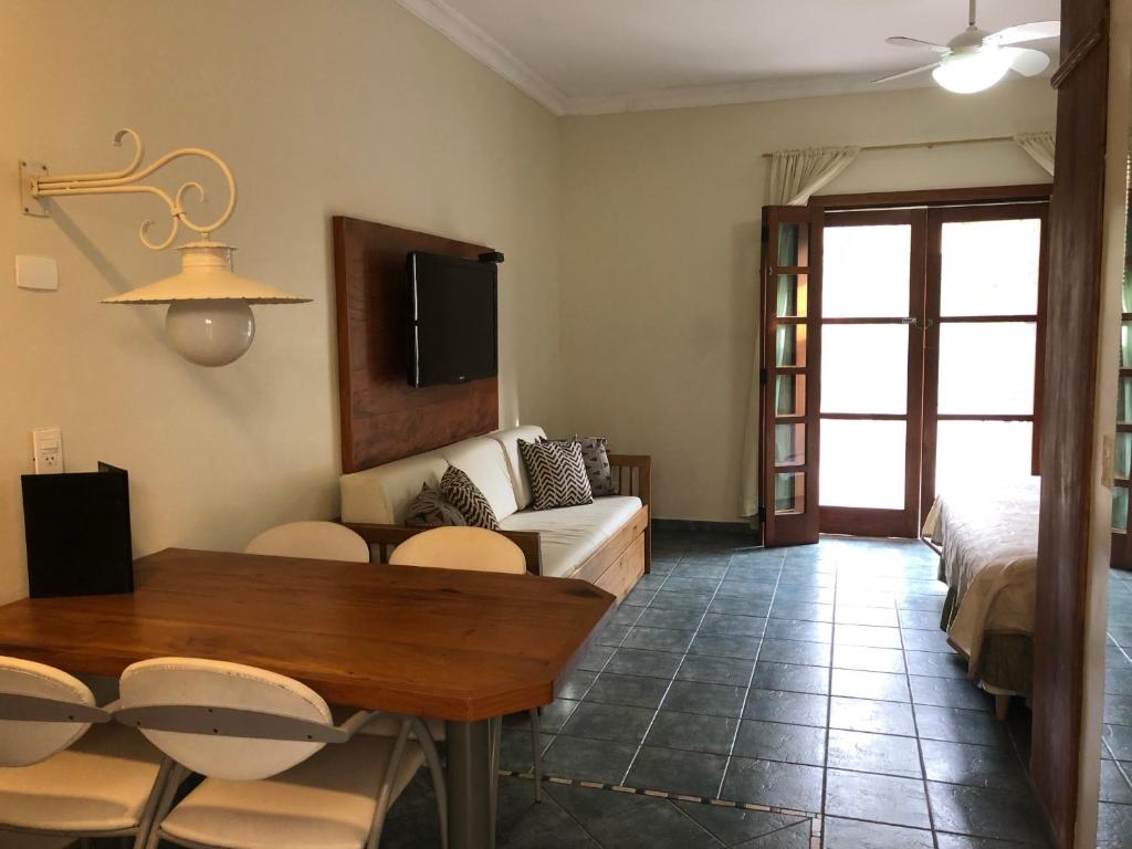  Suite 2-104 em Flat frente ao mar