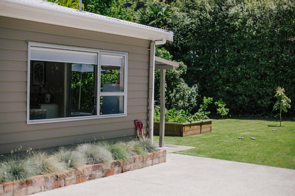 Studio on Petley, Tairua (updated prices 2024)