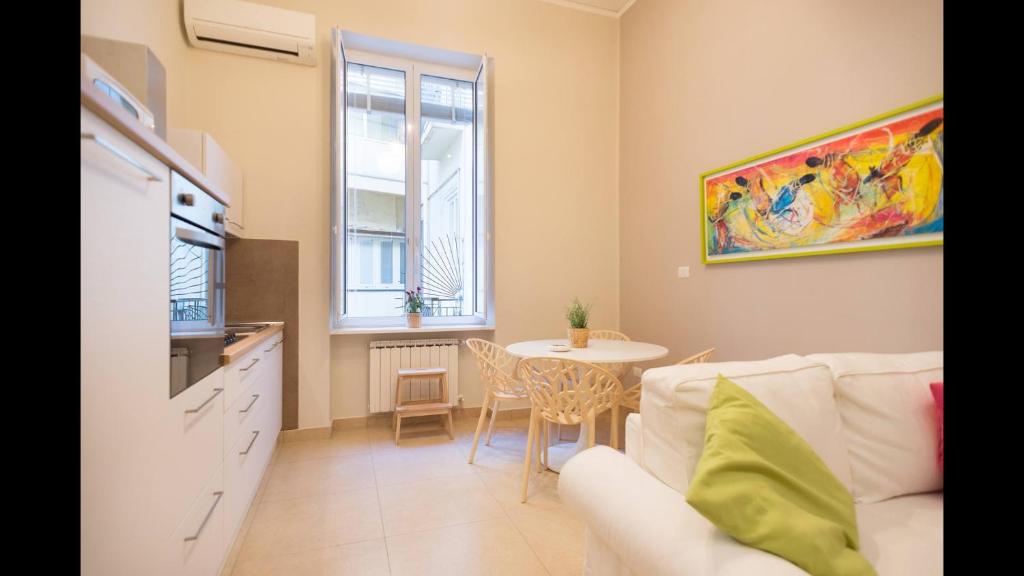 A kitchen or kitchenette at civico118 short lets