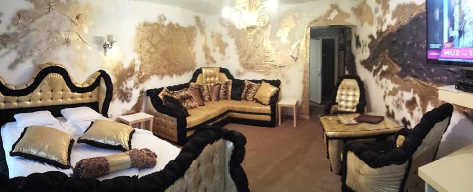 Bali Colosseum Hotel - Resim 45