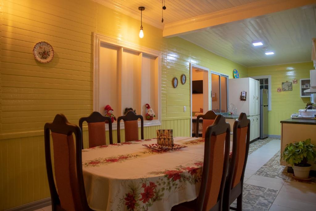 Kuchyň nebo kuchyňský kout v ubytování Alice y Juancito Boutique Hotel