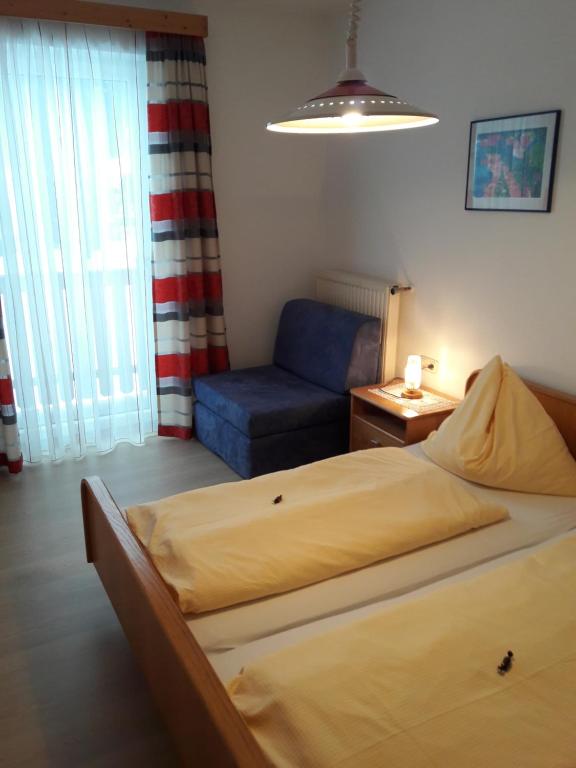 Postel nebo postele na pokoji v ubytování Ferienwohnung Kupfer
