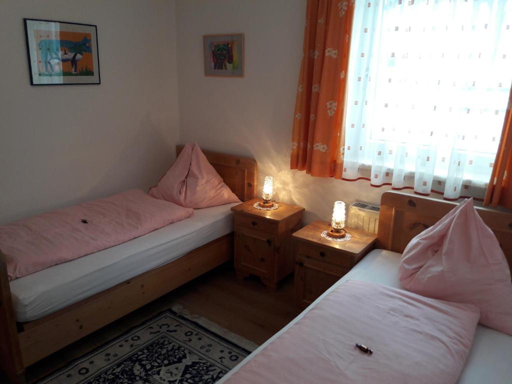 Postel nebo postele na pokoji v ubytování Ferienwohnung Kupfer