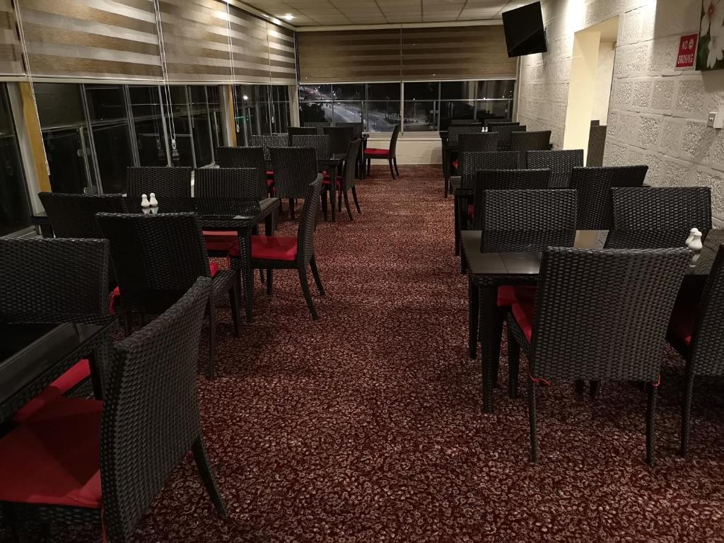 Restoran ili drugo mesto za obedovanje u objektu Olive Hotel Amman