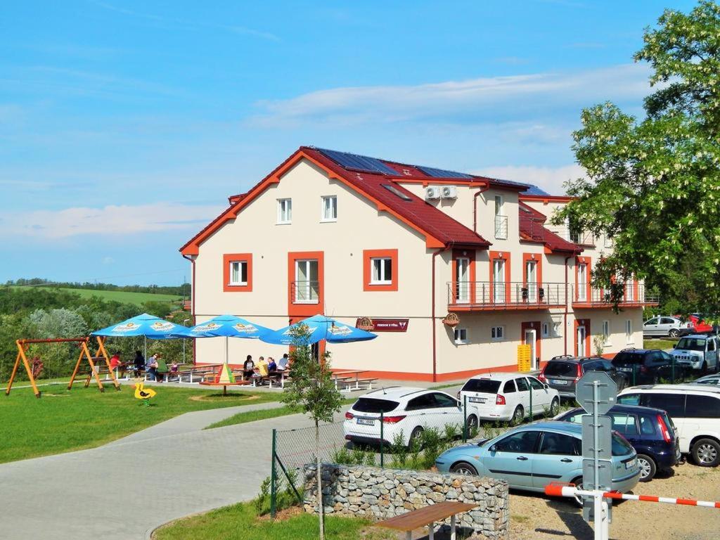 Budova, kde se prázdninový dům nachází