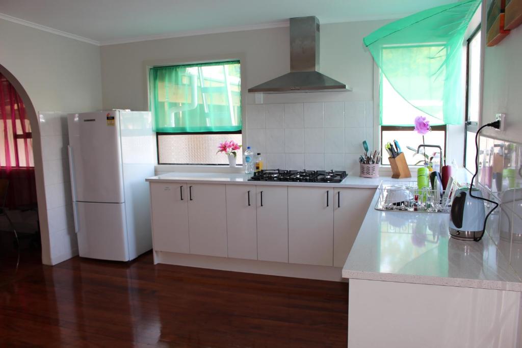 Kuchyň nebo kuchyňský kout v ubytování Mini Homestay