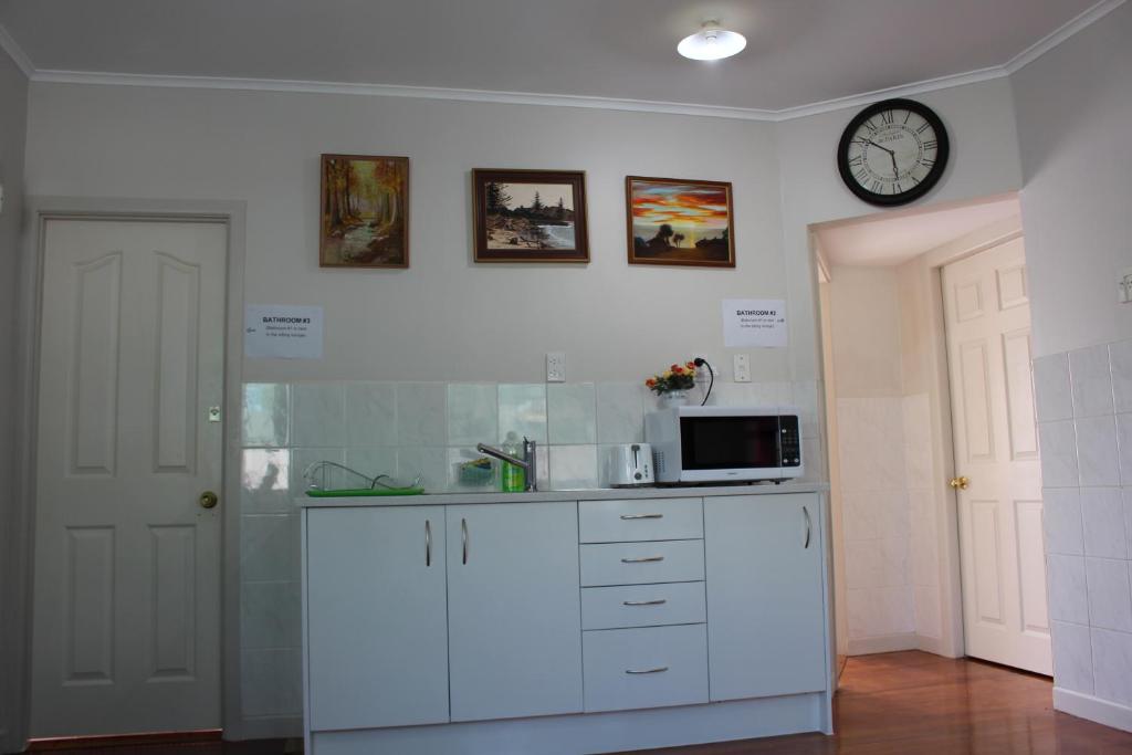 Kuchyň nebo kuchyňský kout v ubytování Mini Homestay