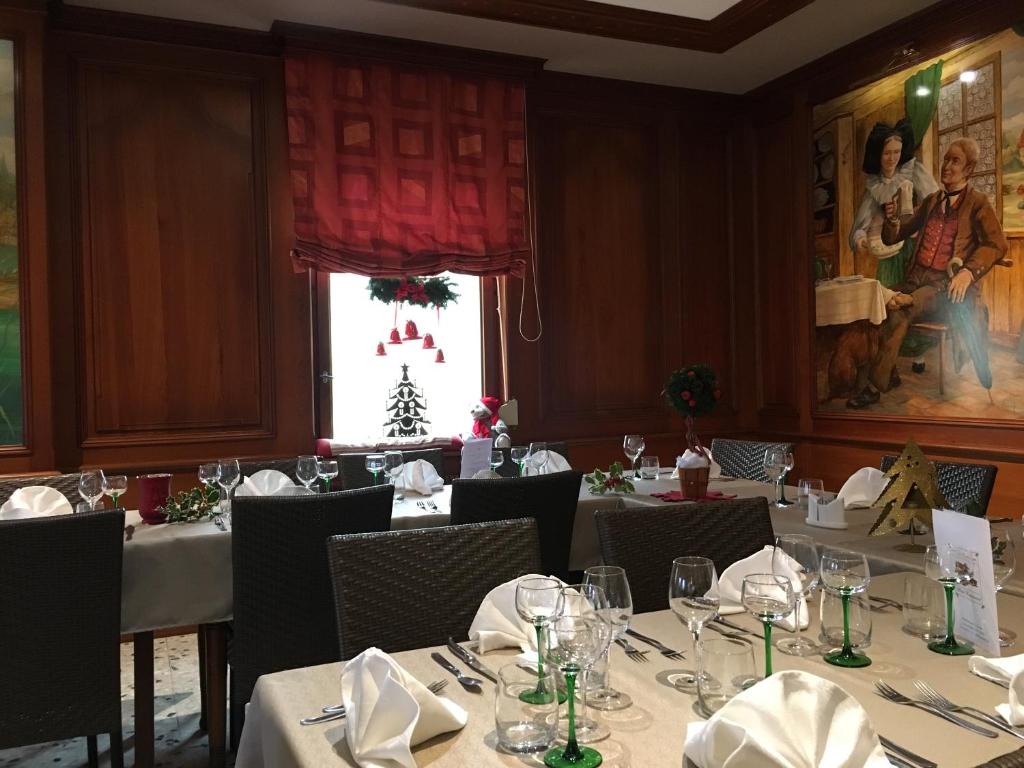 Restaurace v ubytování Hôtel-Restaurant A La Couronne