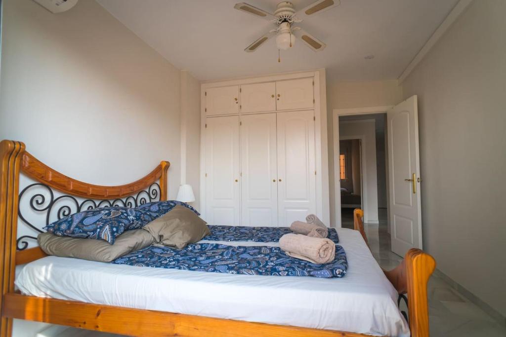 Postel nebo postele na pokoji v ubytování Apartment in Burriana, Nerja